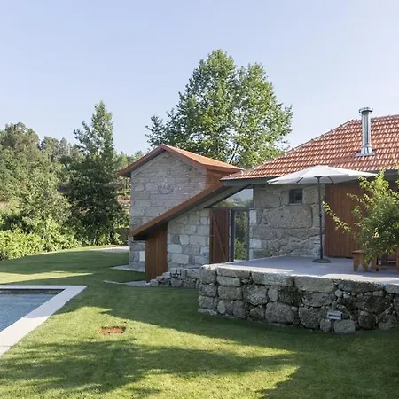 Amazing Farm House With Pool-fumeiro Prázdninový dům
